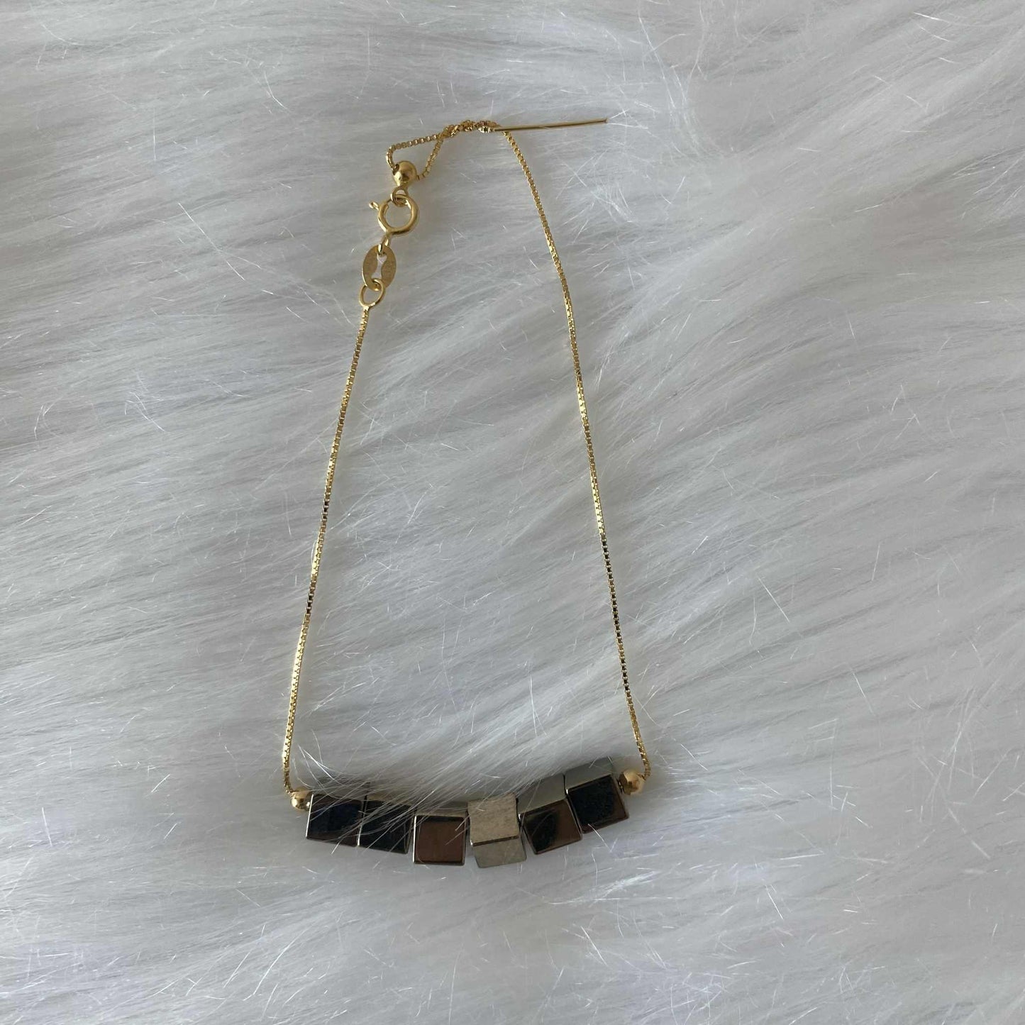 黃鐵礦新版大大粒方型(6mm)925純銀魔法水晶手鏈